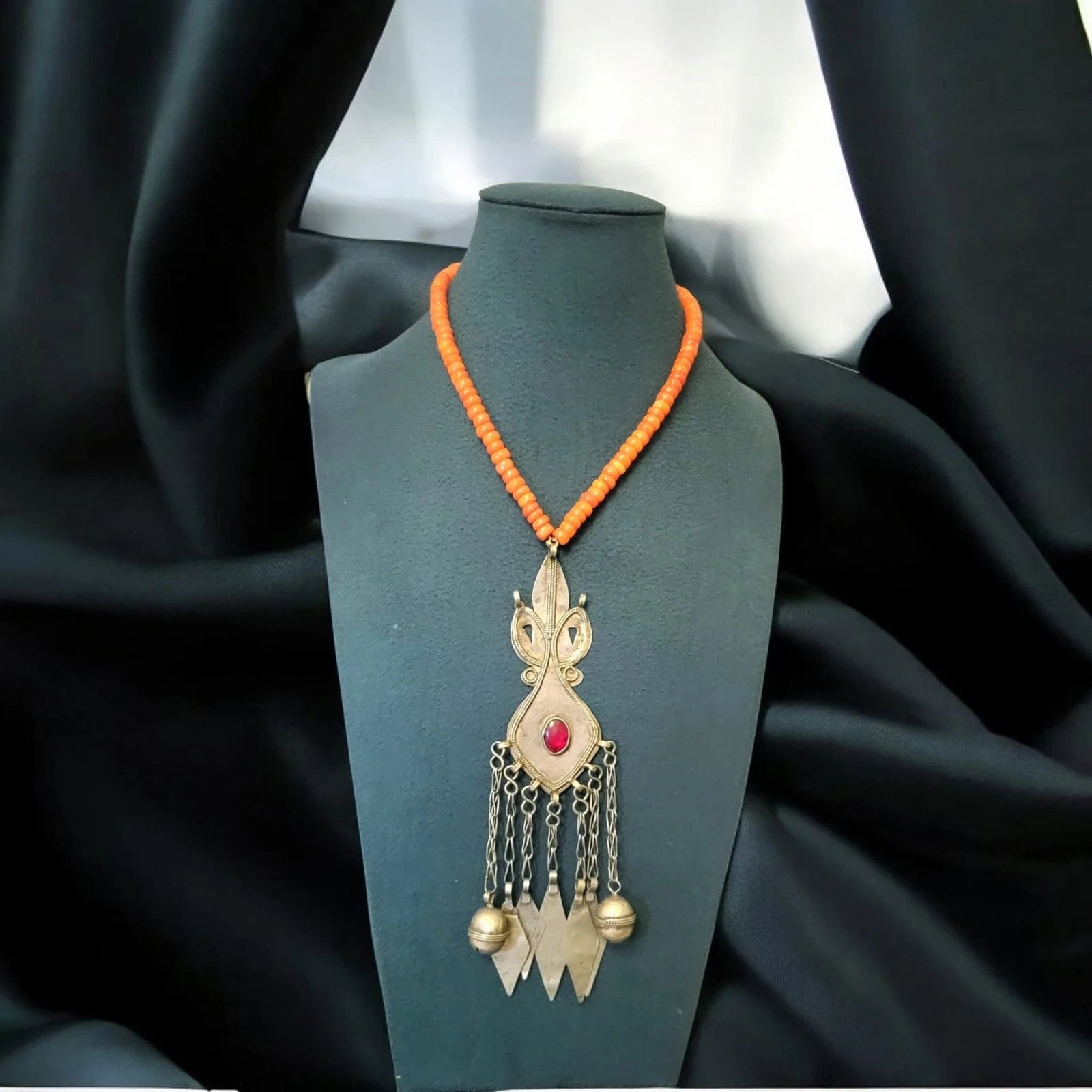 Stunning Vintage Tribal Coral and Silver Necklace – view 3