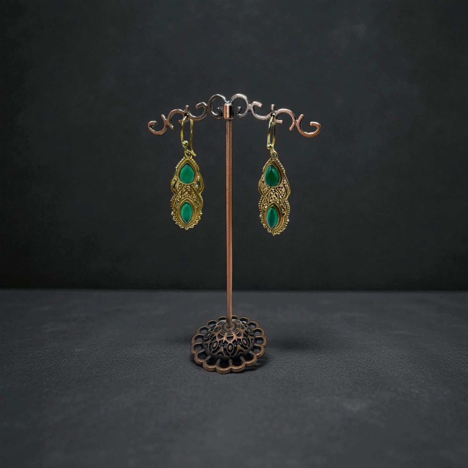Vintage-Style Gold Earrings with Green Stone – view 2