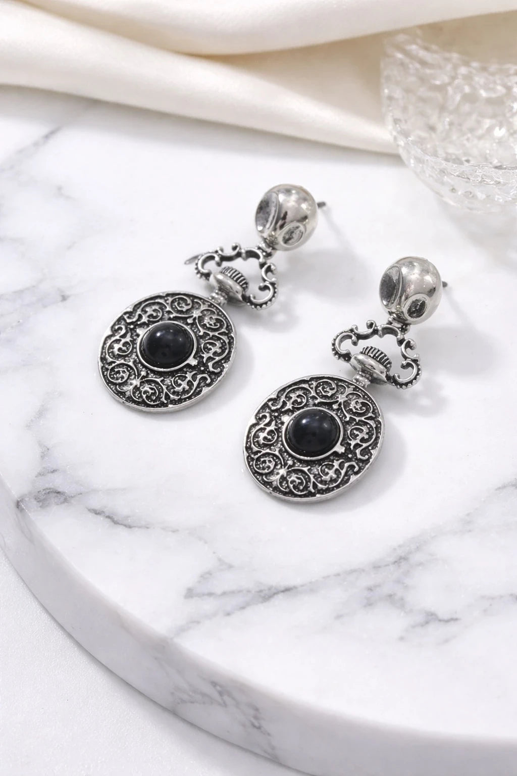 Vintage Drop Earrings with Black Onyx Stone – view 2
