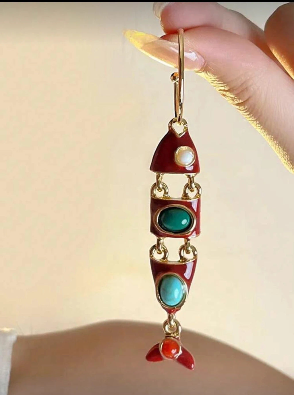 Fish Shape Pattern Earring – view 4