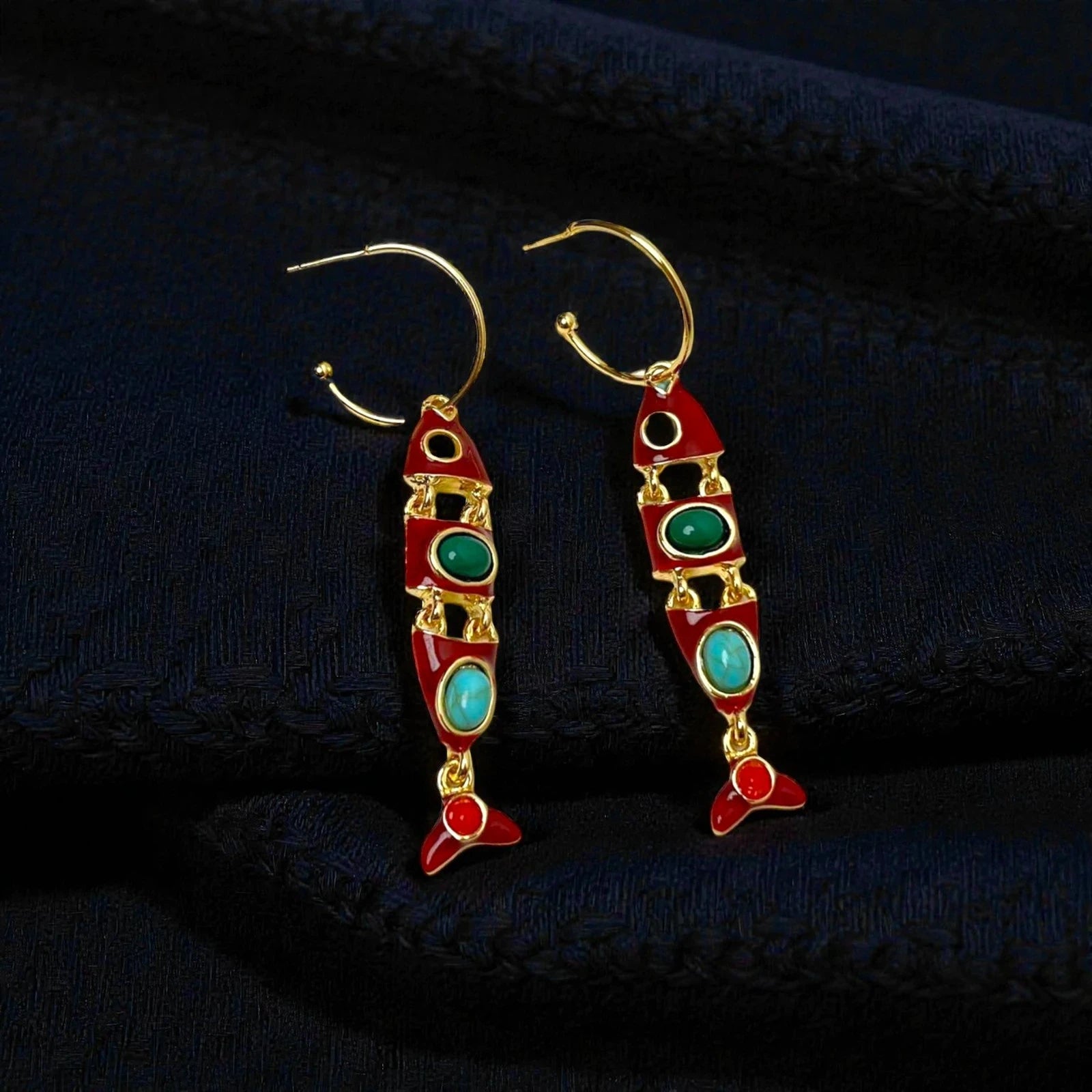 Fish Shape Pattern Earring – view 3