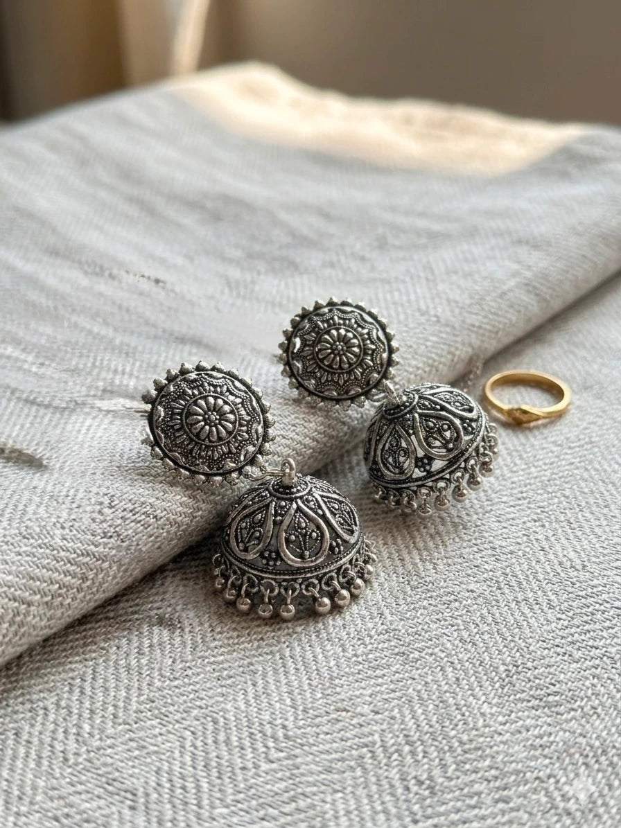 Vintage-Style Silver Oxidized Jhumka Earrings – view 3